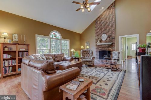 2407 Starcrest Dr, Silver Spring MD 20904-5459 exterior