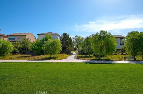 254 Kempton, Irvine CA  92620-2154 exterior