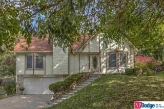 805 Moore Dr, Bellevue, NE 68005-4435