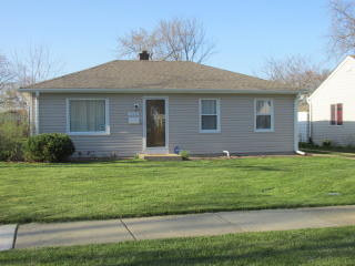 1526 Lyons Ct, Waukegan, IL 60085-7824