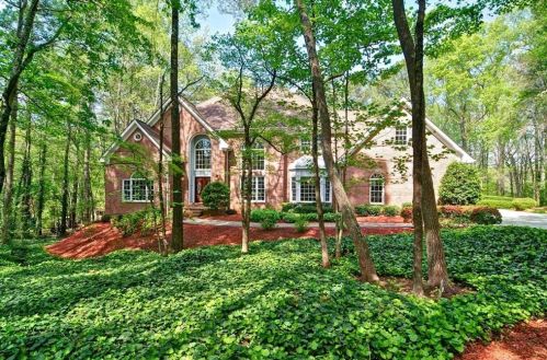2093 Oakvale Ct, Kennesaw, GA 30152-3164