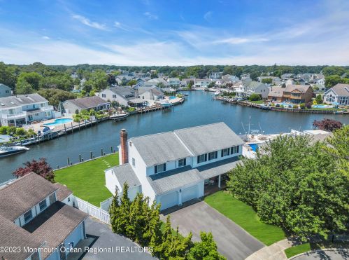 1509 Salem Rd, Point Pleasant Beach, NJ 08742-5157
