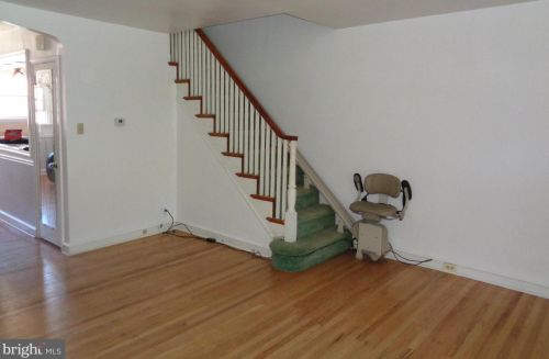 603 Garland St, Philadelphia, PA 19120-2644