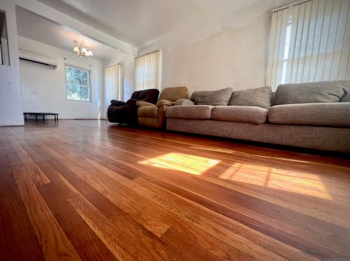 1731 Glencoe Dr, Lemon Grove, CA 91945-4125