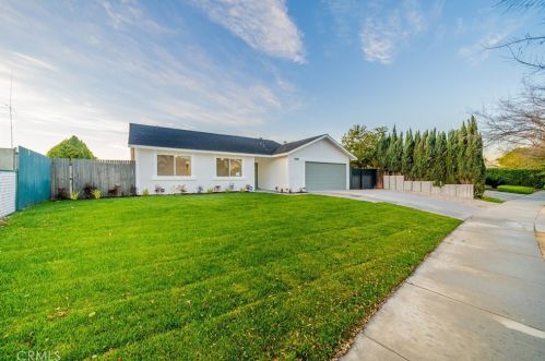 9450 Cabrillo Dr, Riverside CA  92503-1169 exterior
