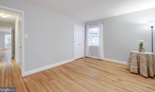 6401 Whippany Way, Springfield VA  22015-3428 exterior