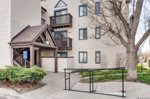 6380 Boston St, Englewood CO 80111-5318 exterior