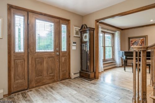 30 Sandra Ln, Dover, NJ 07869-1543