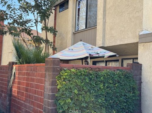 1041 Lamark Ln, Anaheim CA  92802-3404 exterior