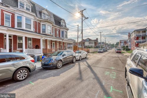 316 Hawthorne St, York PA  17404-3125 exterior