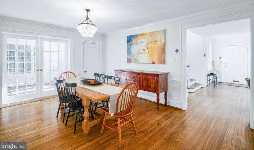 1023 Washington Ave, Tavistock NJ 08033-3605 exterior