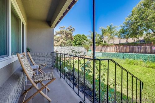 8224 Poinciana Dr, El Cajon, CA 92021-1002
