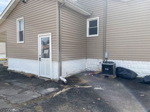 112 Trento St, Iselin NJ  08830-1465 exterior