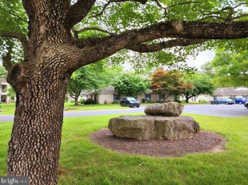 50 Valleybrook Dr, Lancaster PA  17601-4612 exterior