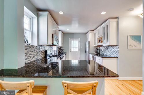 2218 Osborn Dr, Silver Spring MD 20910-1323 exterior