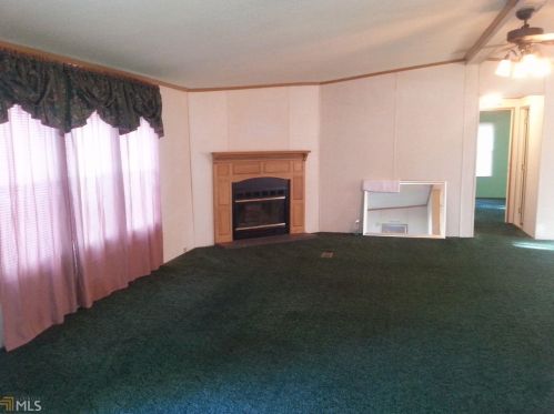 74 Beulah Rd, Midway, GA 31320-5945