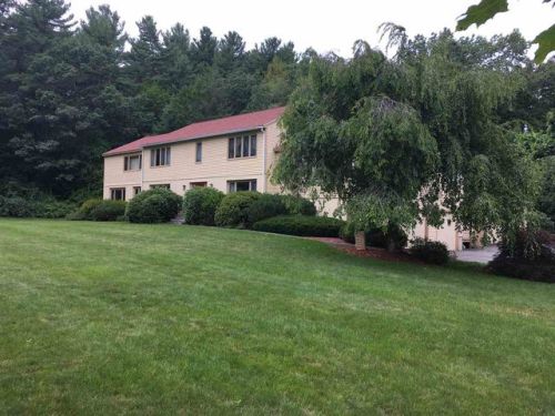 8 Sherwood Dr, Hollis, NH 03049-6119