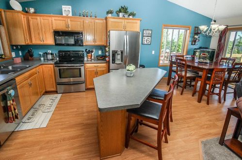 1220 Stonebrook Dr, Albany, MN 56307-4101