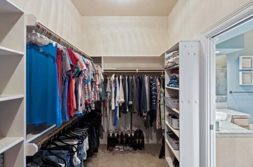 205 Champion Dr, Austin TX  78734-5103 exterior