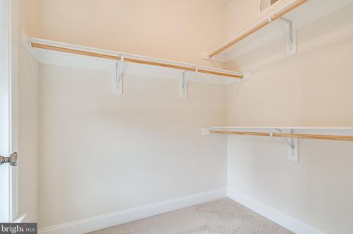 7892 Carbondale Way, Springfield VA  22153 exterior