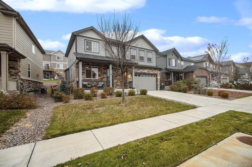 7351 Old Hammer Way, Aurora CO  80016-6115 exterior