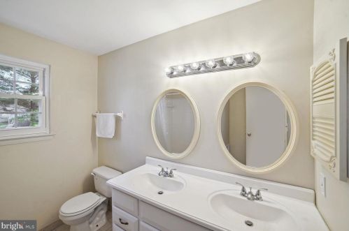 14813 Mistletoe Ct, Silver Spring MD  20905-5620 exterior