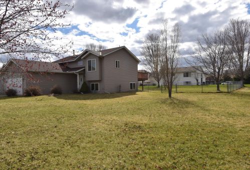 301 5th Ave, Sartell, MN 56377-1253