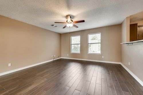 822 Clover Hl Ln, Cedar Hill TX 75104-7920 exterior