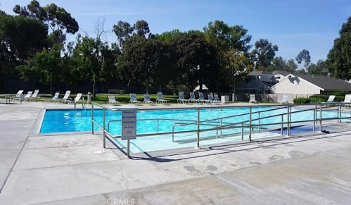 11 Rockwood, Irvine CA  92614-7433 exterior