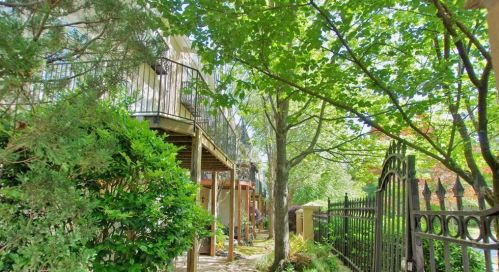 2475 Brookhaven Hts Ct, Atlanta GA  30319-5243 exterior