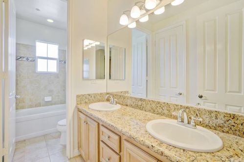 3476 Deep Waters Ct, Simi Valley CA  93065-0587 exterior