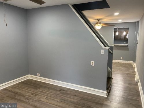 309 Ashmore Ave, Trenton, NJ 08611-3679