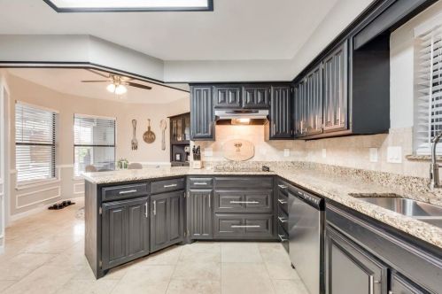 2046 Greenstone Trl, Carrollton TX 75010-4140 exterior