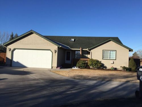 946 Negus Ln, Eagle Crest, OR 97756-1141
