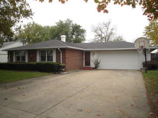 631 Trego Dr, Hoopeston, IL 60942-1065