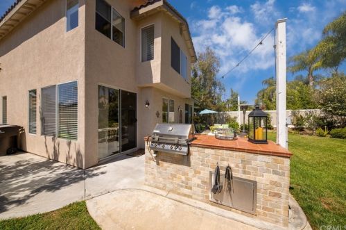 20752 Freeport Dr, Riverside CA  92508-3145 exterior