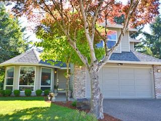 14799 Rosario Ln, Portland, OR 97224-1911