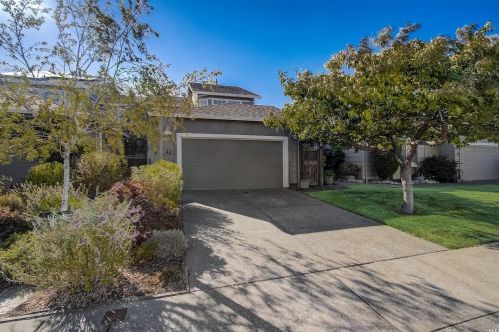 42 Bedford Cv, San Rafael, CA 94901-4419
