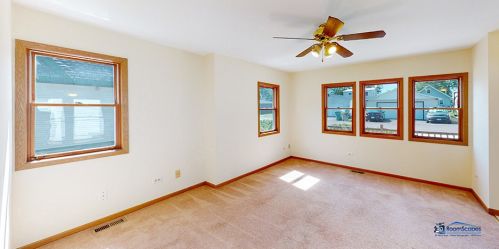 23016 Lakeview Ave, Antioch, IL 60002-8763