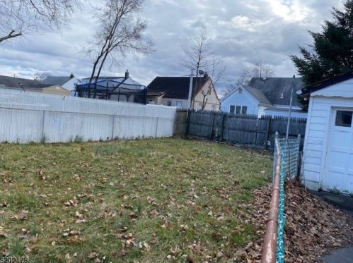 215 Linwood Ave, Paterson NJ 07502-1617 exterior