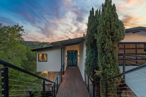182 Coronado Ave, San Carlos, CA 94070-2806