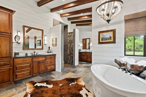 17117 Flagler Dr, Austin TX  78738-7610 exterior