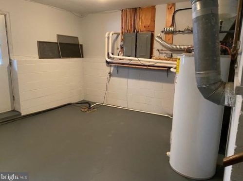 220 Gln Oban Dr, Arnold MD 21012-2110 exterior