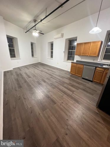 1020 Hamilton St, Philadelphia PA  19123-3725 exterior