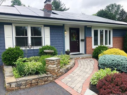 60 Contour Dr, Cheshire, CT 06410-2157