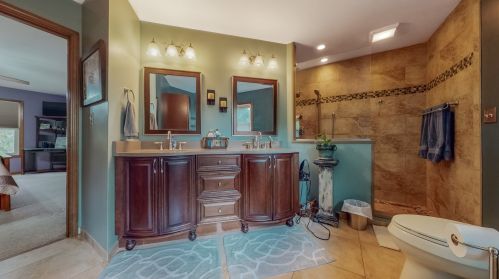 7 Wescott Ct, Lemont IL  60440-9000 exterior