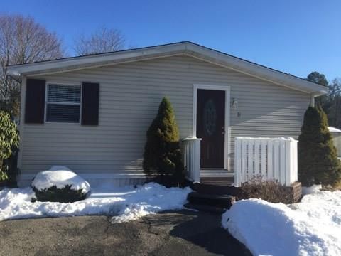 31 Torch Ln, Coventry, RI 02816-4013