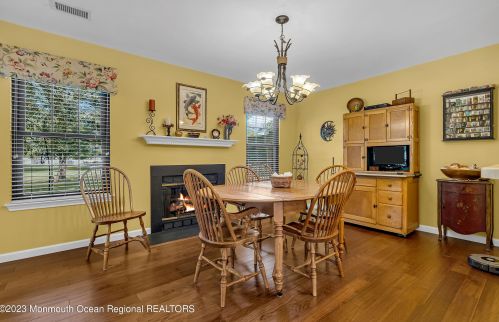 17 Rawson Cir, Tinton Falls NJ 07712-2579 exterior