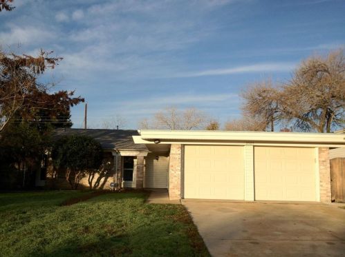 3505 Hanover Ln, Irving TX  75062-8912 exterior