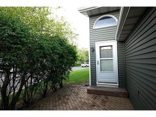 4390 Cinnamon Ridge Trl, Saint Paul, MN 55122-3324